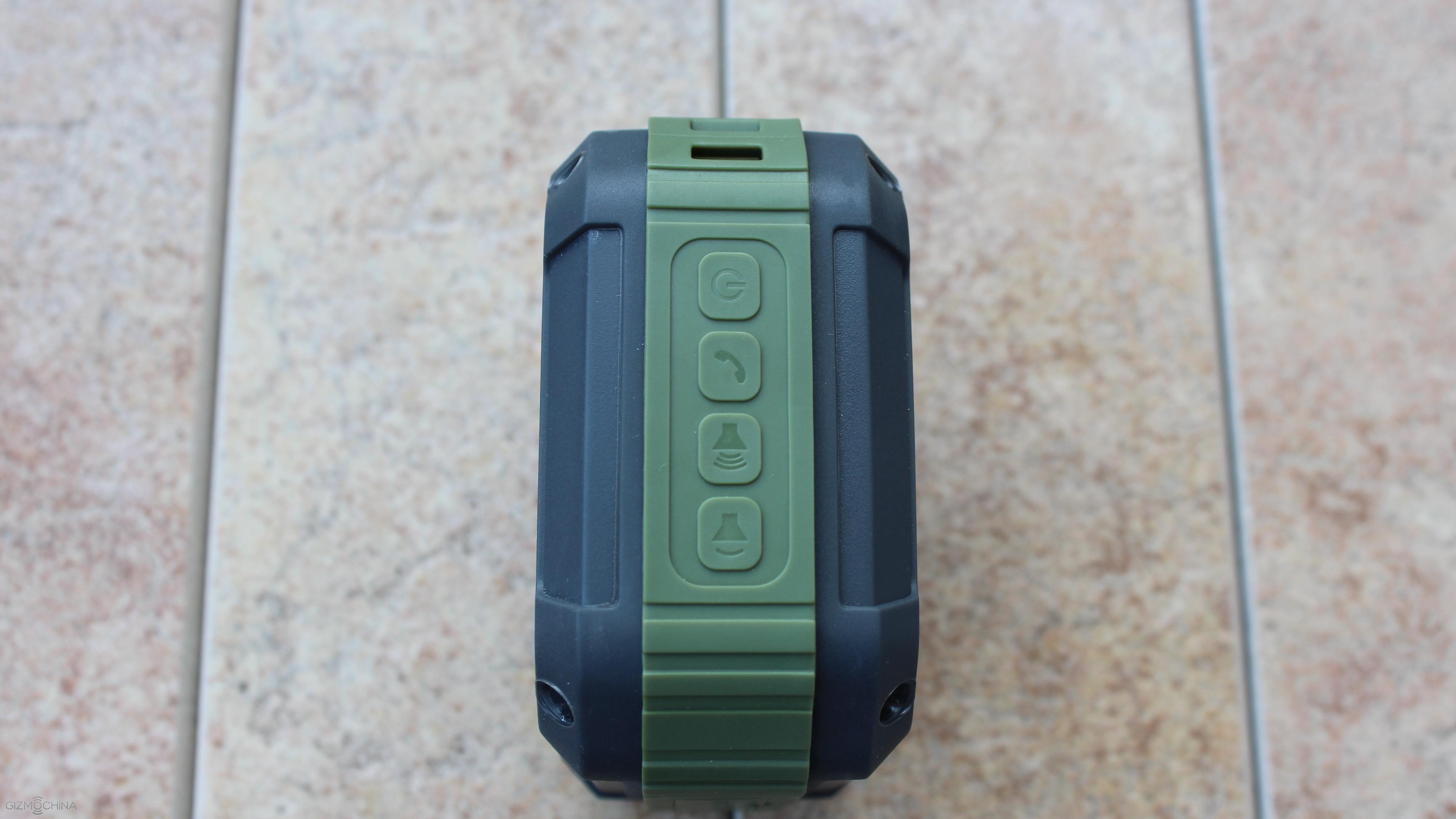 Best Bluetooth Splashproof Shower and Outdoors Speaker Review - Omaker ...