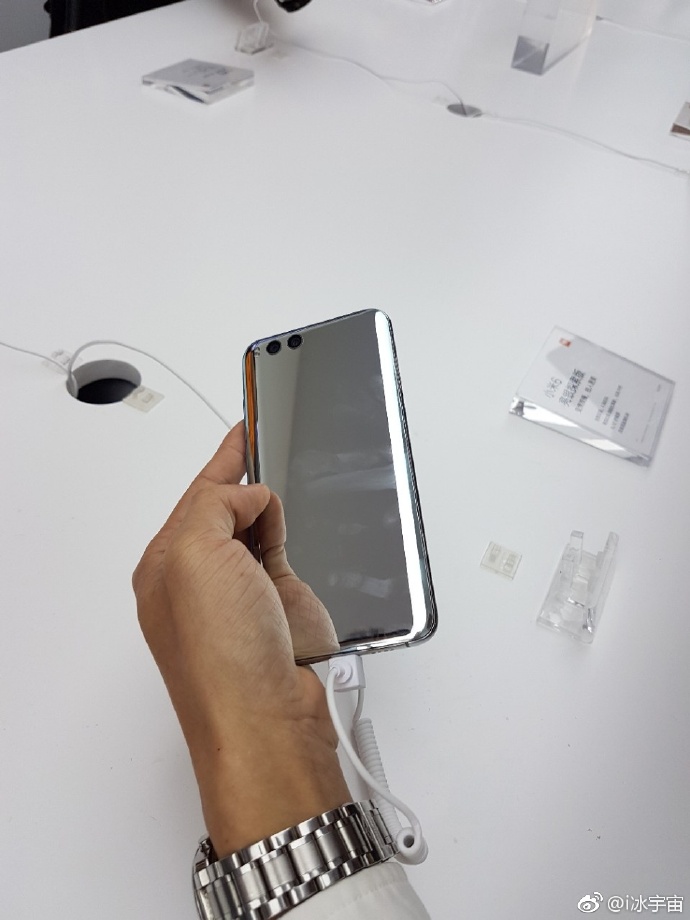 Elegant Xiaomi Mi 6 Silver Edition Handson Images 