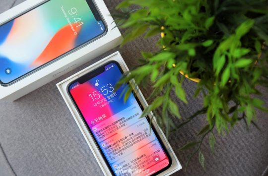 iphone xs fold