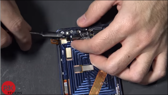 Nokia 9 Pureview Teardown Video Shows The Internals Including The