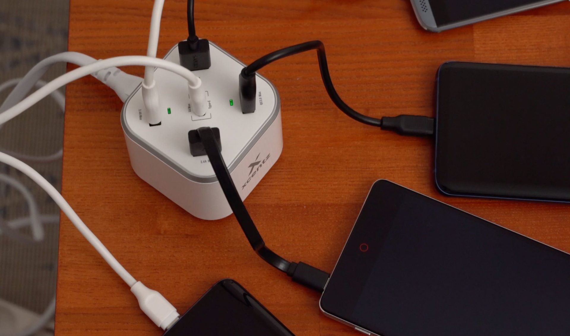 Xcentz 48W 5-Port USB Charging Station Review - Gizmochina