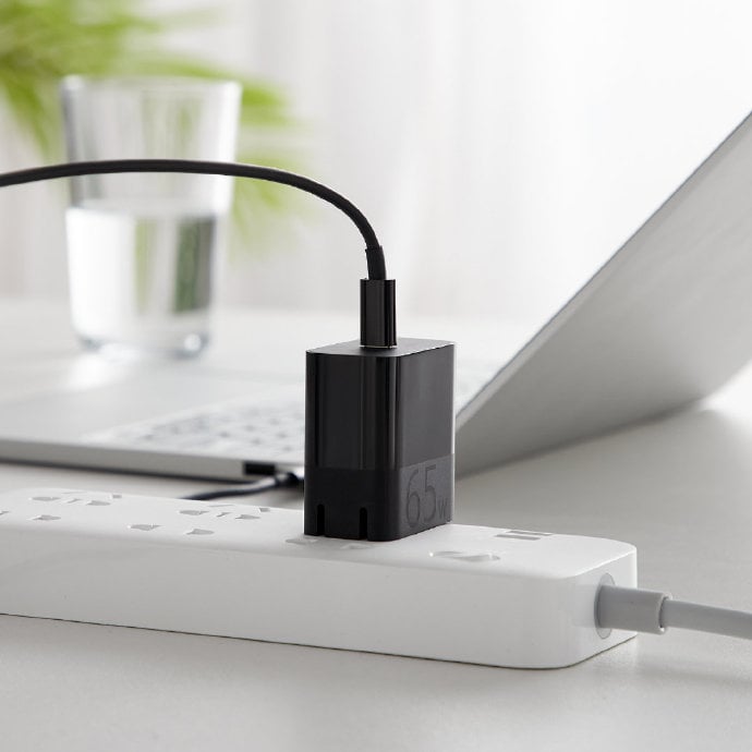 ZMI's new USB-C 65W charger is pretty small, costs just $21 - Gizmochina