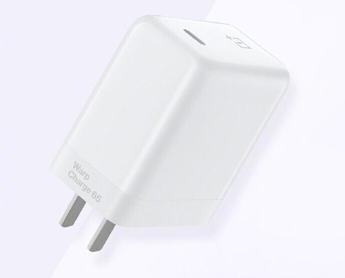 Pete Lau gives us an early look at the Warp Charge 65 power brick ...