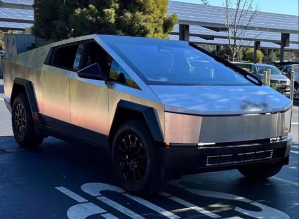 Tesla Cybertruck Spotted in the Wild With a New Front-end Design and a ...