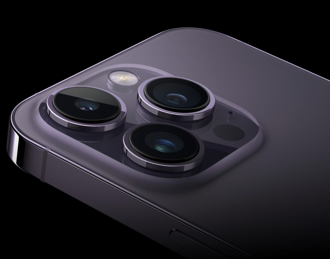 Apple IPhone 16 Pro Max's Telephoto Lens Might Surpass Samsung Galaxy ...