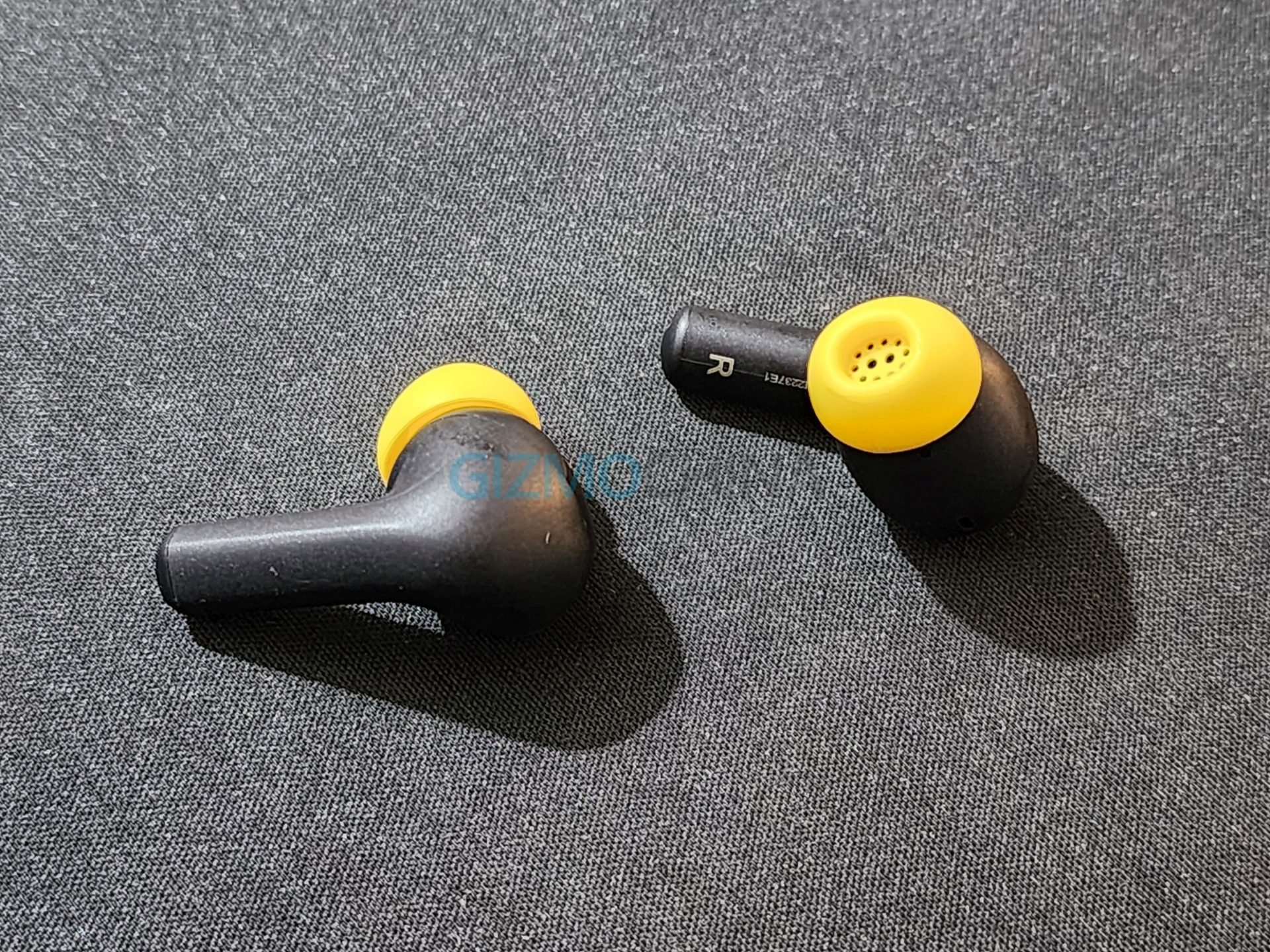 Poco Pods Review Budget Tws Earbuds With Thumping Bass Gizmochina