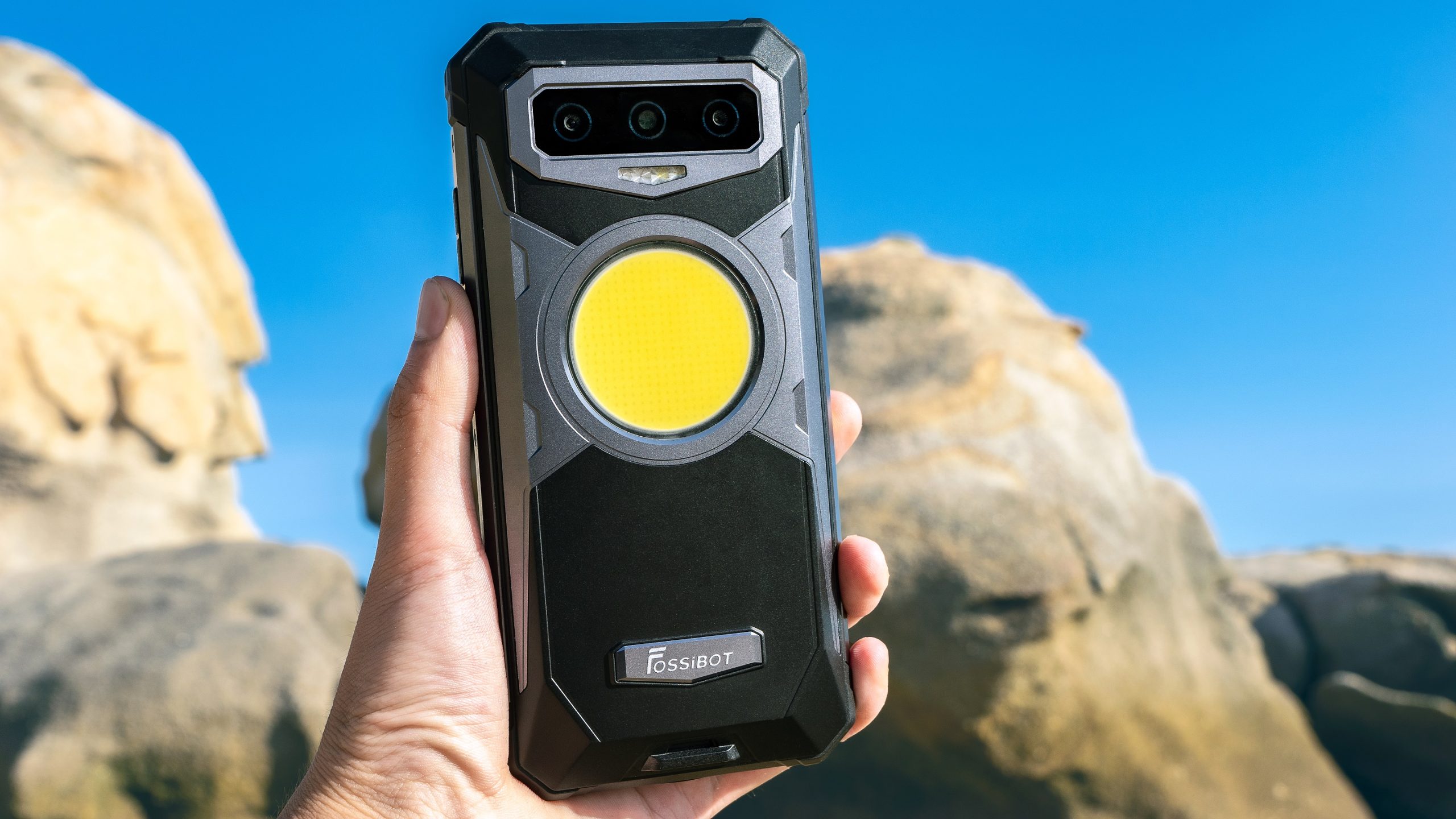 Fossibot F102 Rugged Phone review