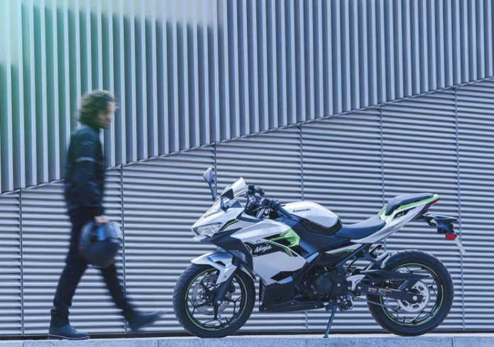 Kawasaki Ninja e-1 and Z e-1 electric motorcycles unveiled - Gizmochina