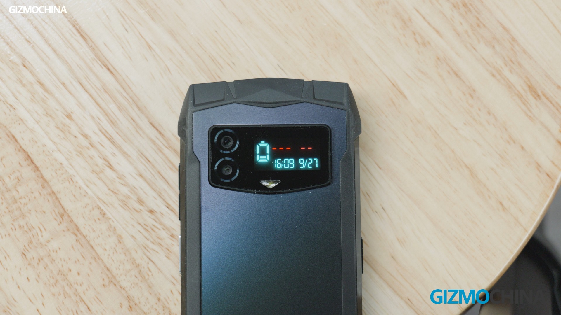 DOOGEE S mini Rugged Phone Review: Tiny Body, Unique Experience