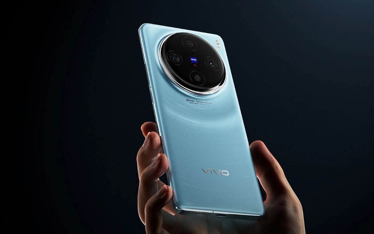 Vivo X200 Launch Intensifies Premium Smartphone Battle Amid Apple and Huawei Releases